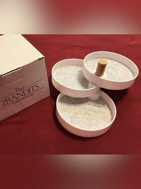 2Bandits 3 Tier Catchall Tray